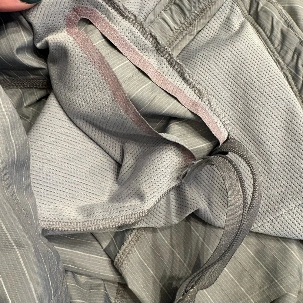 Athleta Jammin' Running Vest Reflective Lightweight Gray Silver Size XS
